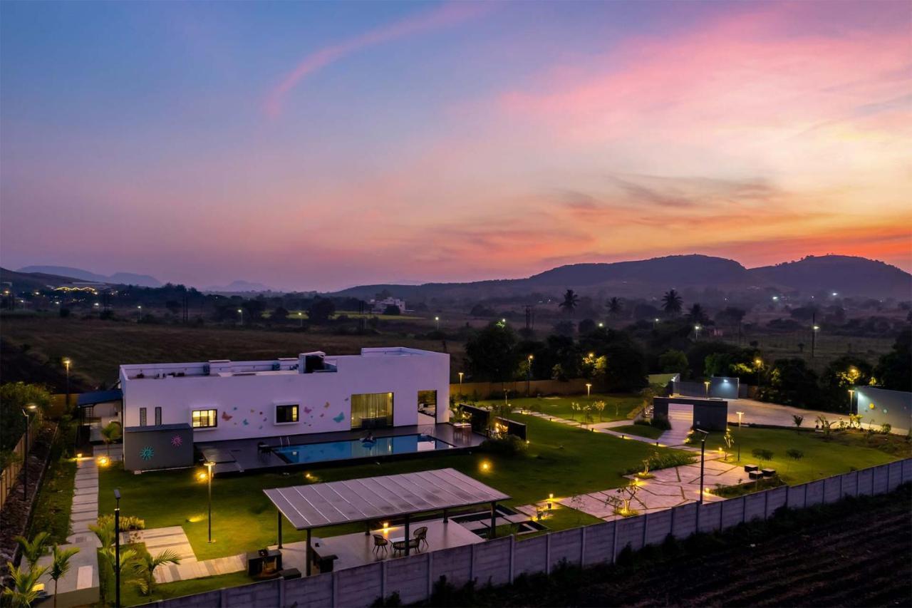 Stayvista'S Le Bon Horizon - Hillside Elegance With Chic Interiors, Poolside Serenity & Picturesque Gazebo - Proximity To Sula Nashik Exterior foto