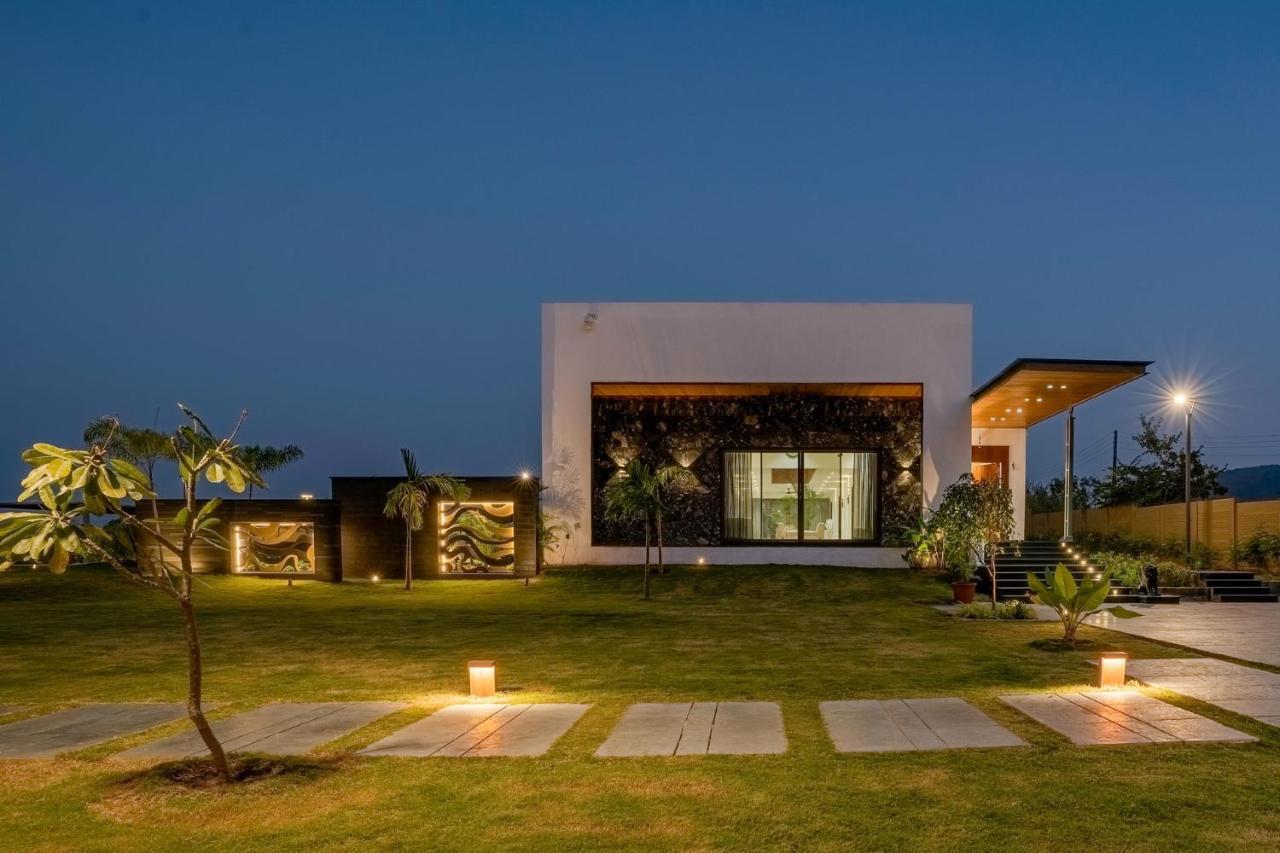 Stayvista'S Le Bon Horizon - Hillside Elegance With Chic Interiors, Poolside Serenity & Picturesque Gazebo - Proximity To Sula Nashik Exterior foto